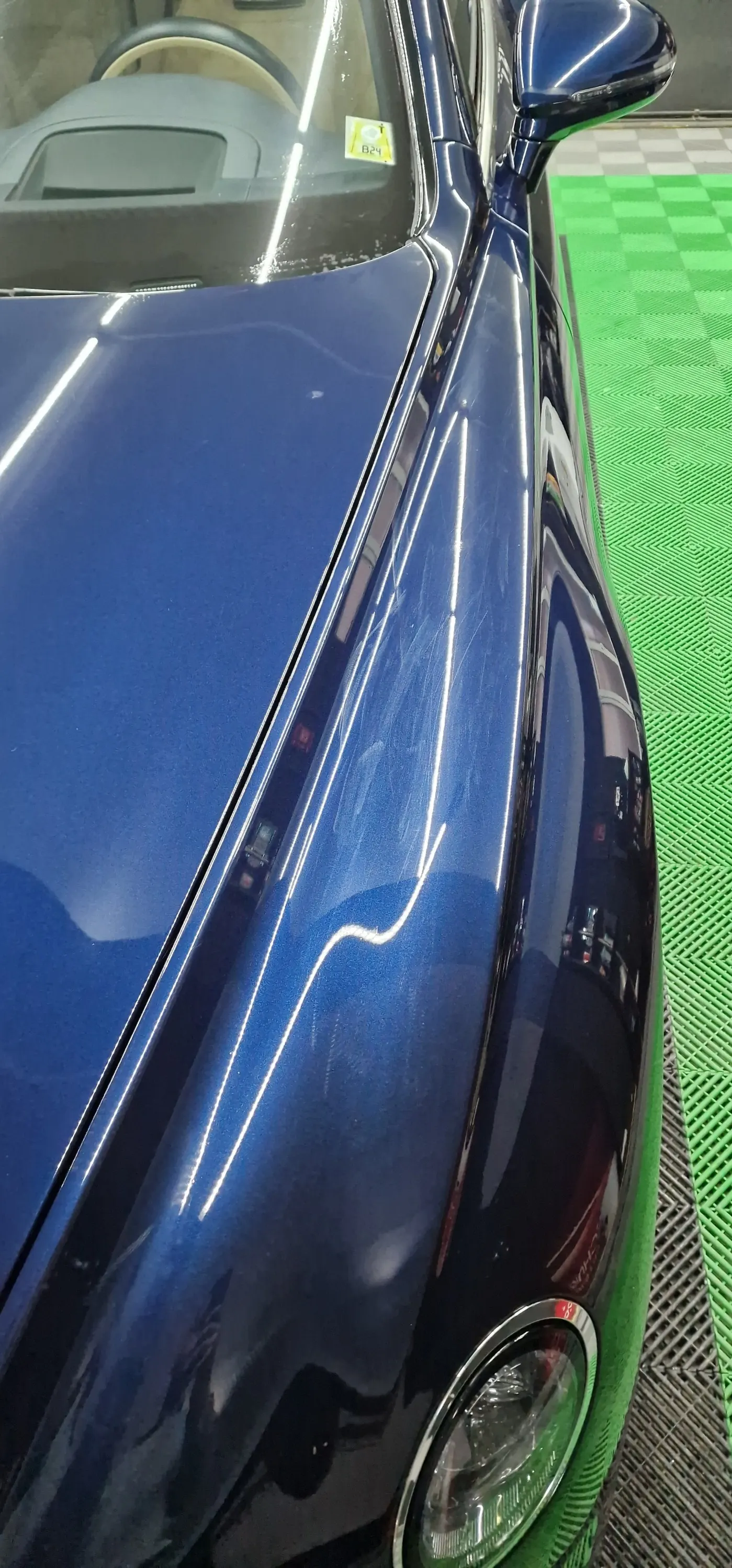 Detailing Exterior Bentley — înainte