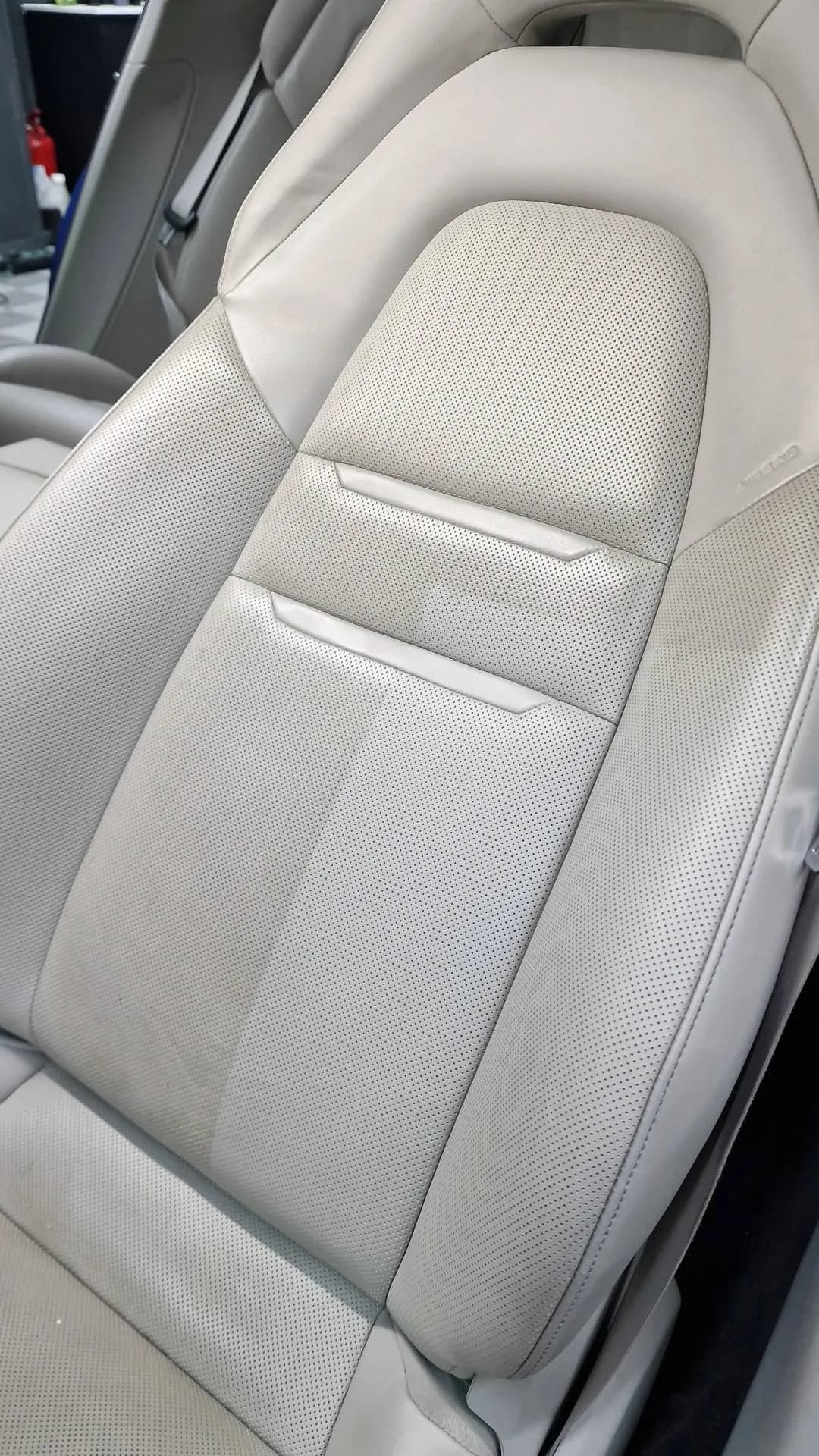 Protecție piele Porsche — scaune